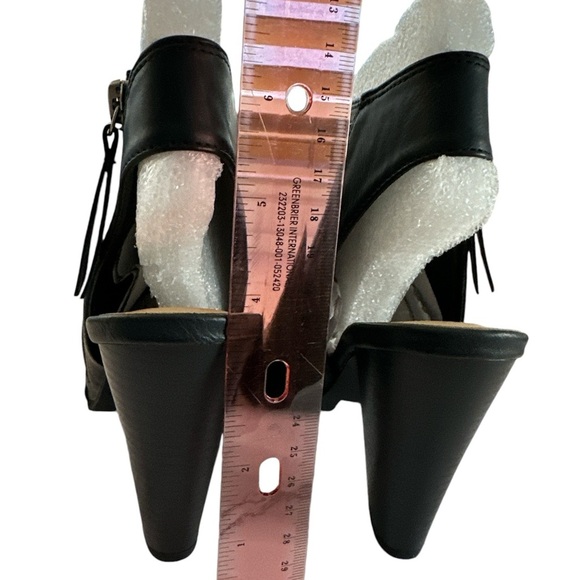 Black Faux Leather Open Toe Shoe 7 1/2 Bootie Brand New - Picture 5 of 8